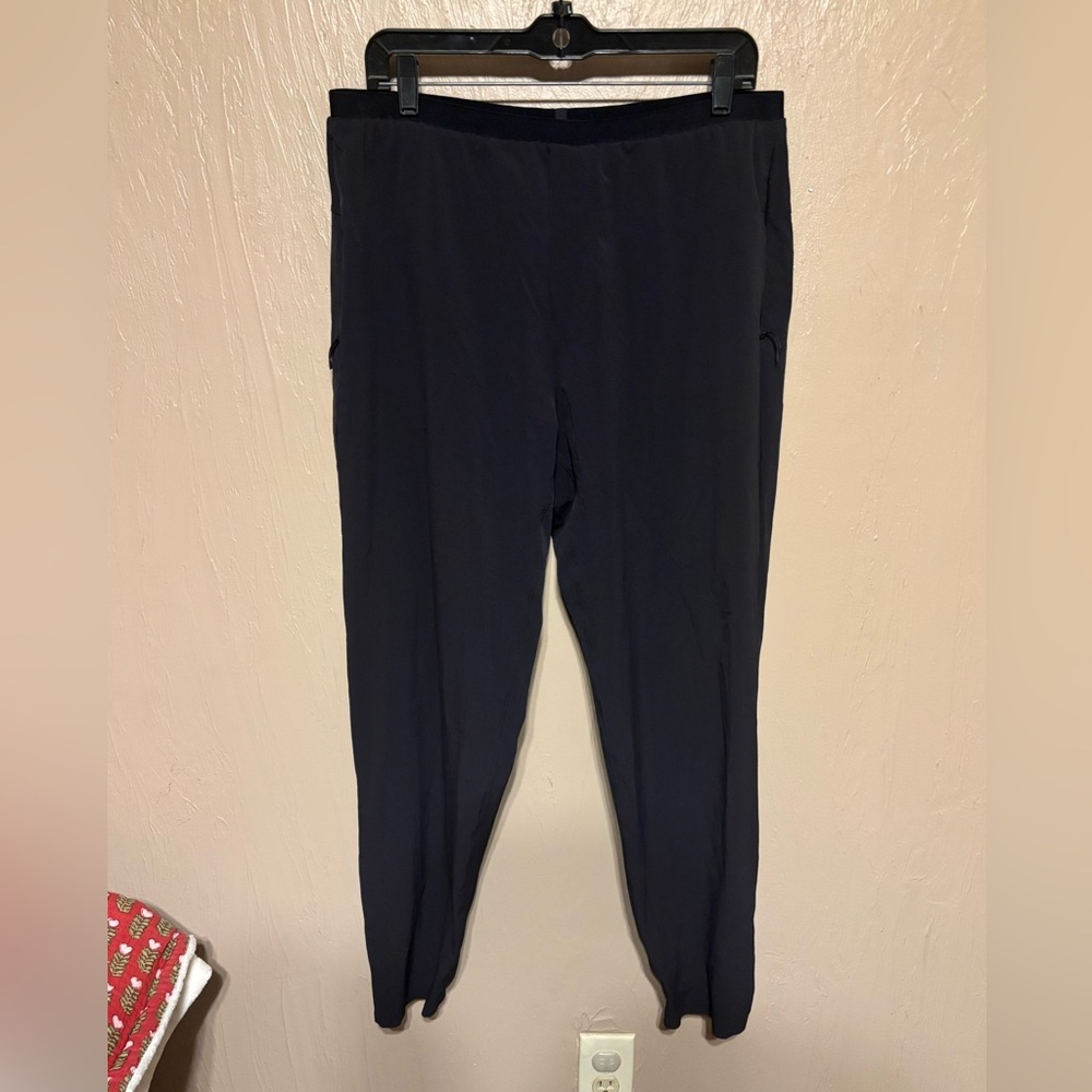 Lululemon Mens pants